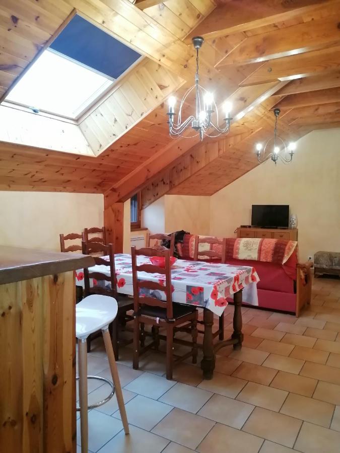Gite A La Ferme Le Malzieu-Ville Экстерьер фото