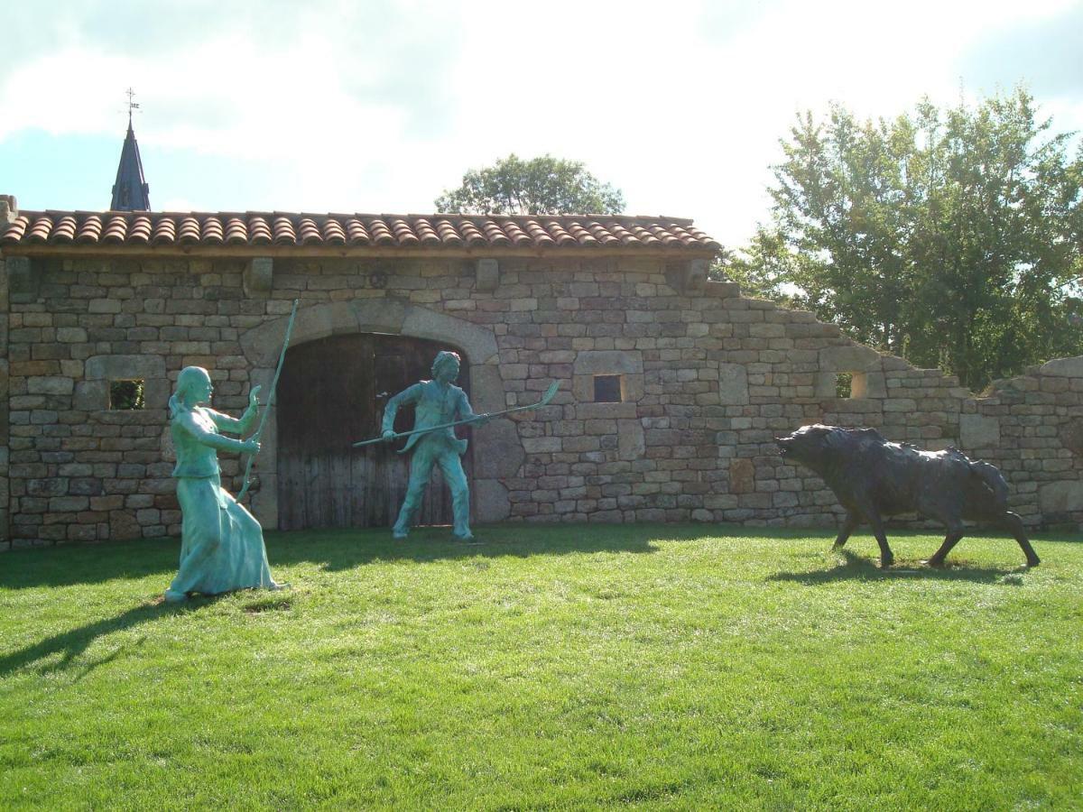 Gite A La Ferme Le Malzieu-Ville Экстерьер фото